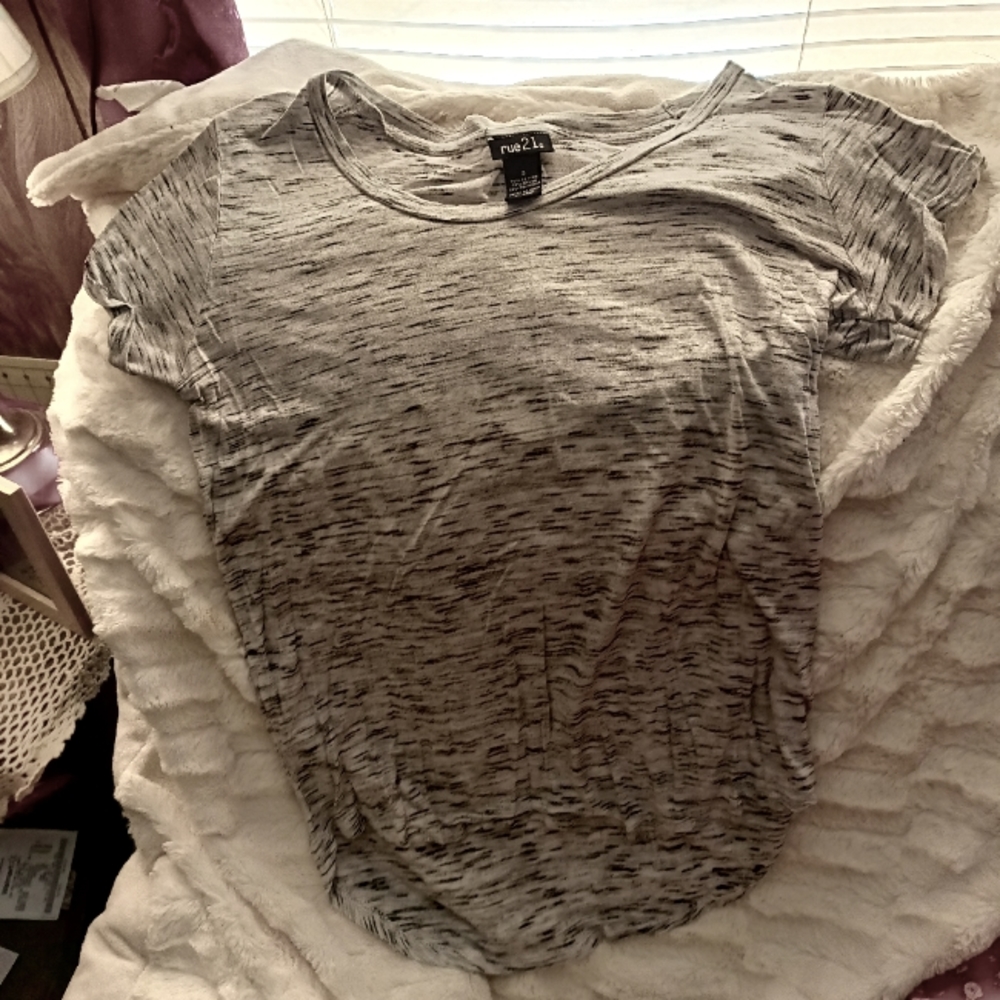 Rue 21 size S top